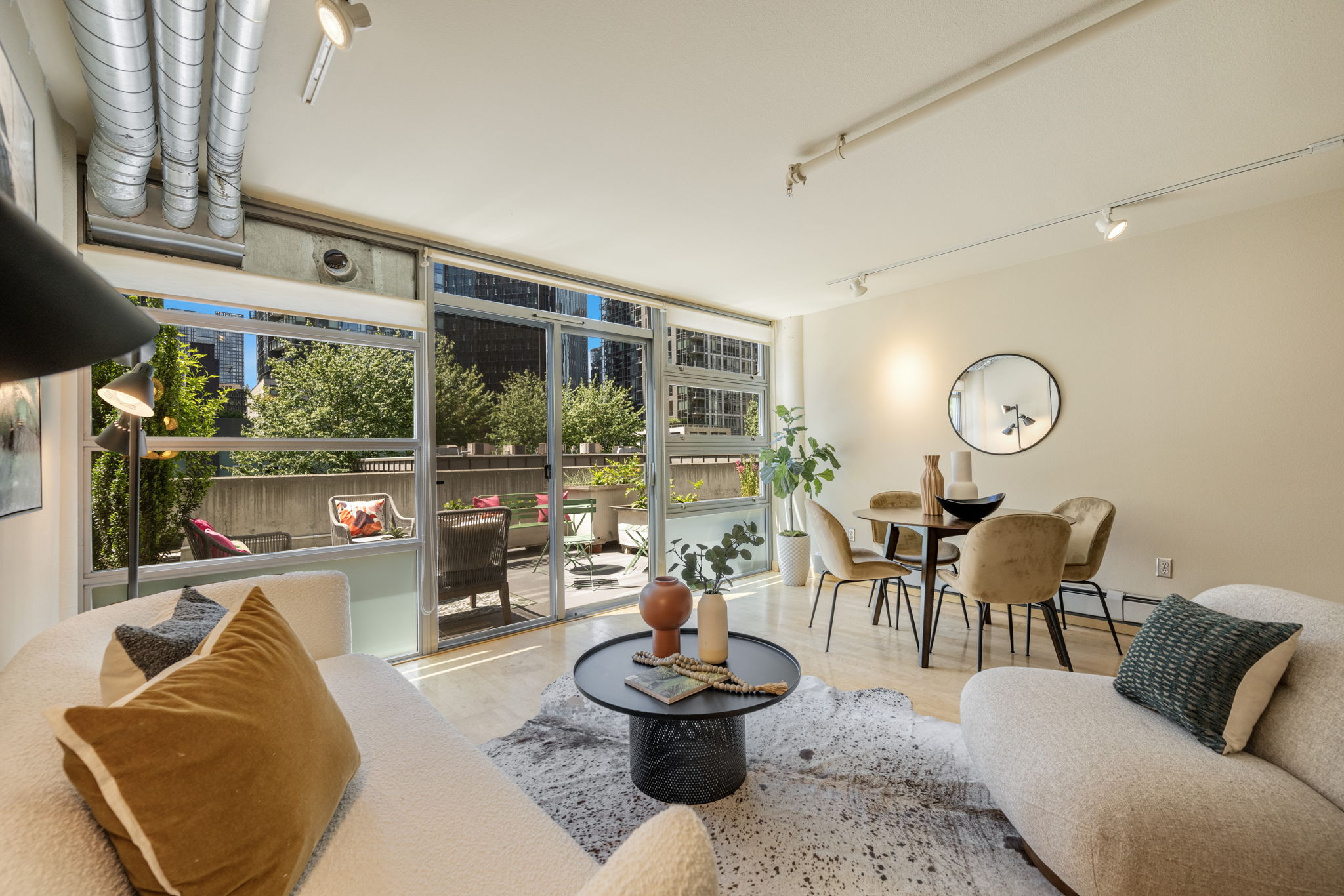 2015 Terry Ave 208_0008